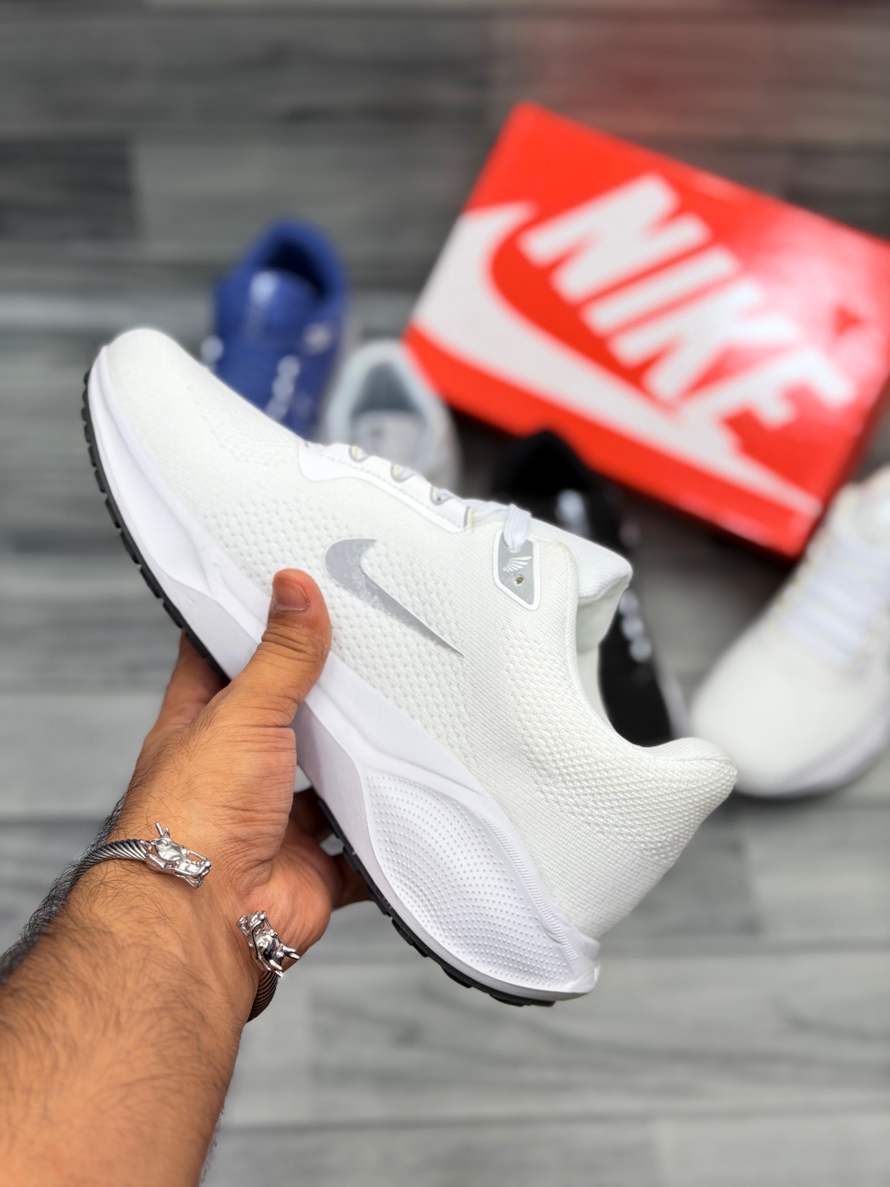 𝗡𝗶𝗸𝗲 𝗔𝗶𝗿 𝗭𝗼𝗼𝗺 𝗣𝗲𝗴𝗮𝘀𝘂𝘀 𝟯𝟲 - 𝗪𝗵𝗶𝘁𝗲