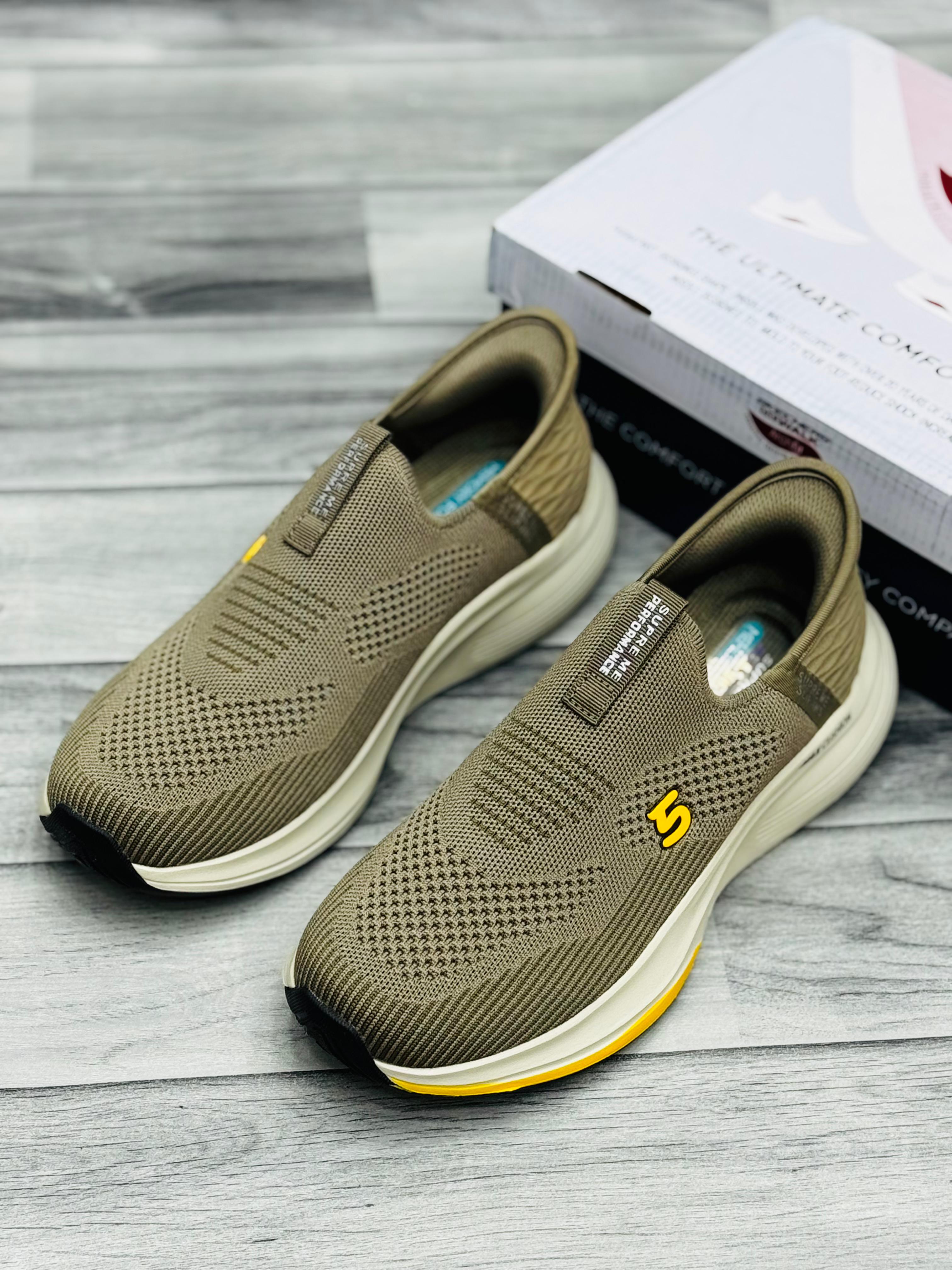 𝗦𝗸𝗲𝗰𝗵𝗲𝗿𝘀 𝗦𝘂𝗽𝗿𝗲𝗺𝗲 𝗠𝗮𝘅 𝗖𝘂𝘀𝗵𝗶𝗼𝗻 𝗠𝗲𝗺𝗼𝗿𝘆 𝗙𝗼𝗮𝗺 - 𝗢𝗹𝗶𝘃𝗲 𝗚𝗿𝗲𝗲𝗻