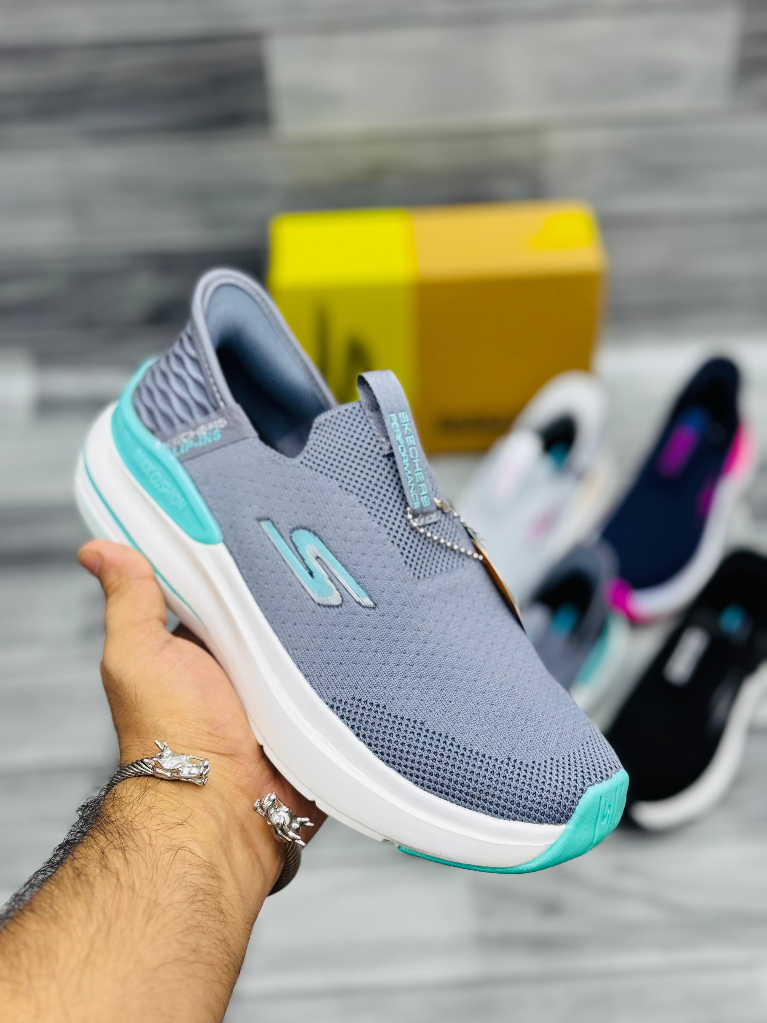 𝗦𝗸𝗲𝗰𝗵𝗲𝗿𝘀 𝗛𝘆𝗽𝗲𝗿 𝗕𝘂𝗿𝘀𝘁 – 𝗪𝗼𝗺𝗲𝗻’𝘀 𝗖𝗼𝗹𝗹𝗲𝗰𝘁𝗶𝗼𝗻 - 𝗚𝗿𝗲𝘆 𝗧𝗲𝗮𝗹
