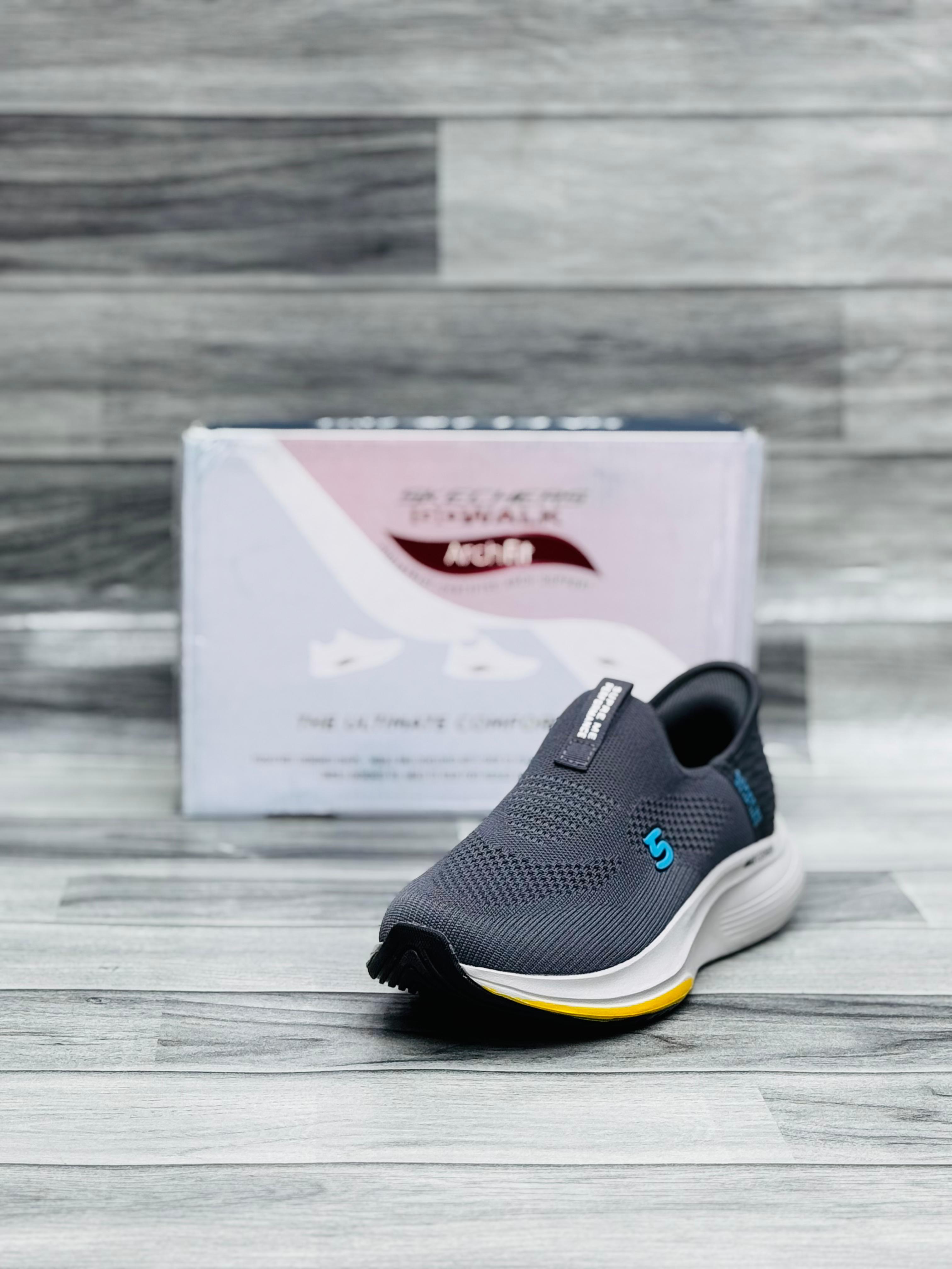 𝗦𝗸𝗲𝗰𝗵𝗲𝗿𝘀 𝗦𝘂𝗽𝗿𝗲𝗺𝗲 𝗠𝗮𝘅 𝗖𝘂𝘀𝗵𝗶𝗼𝗻 𝗠𝗲𝗺𝗼𝗿𝘆 𝗙𝗼𝗮𝗺 - 𝗗𝗮𝗿𝗸 𝗚𝗿𝗲𝘆