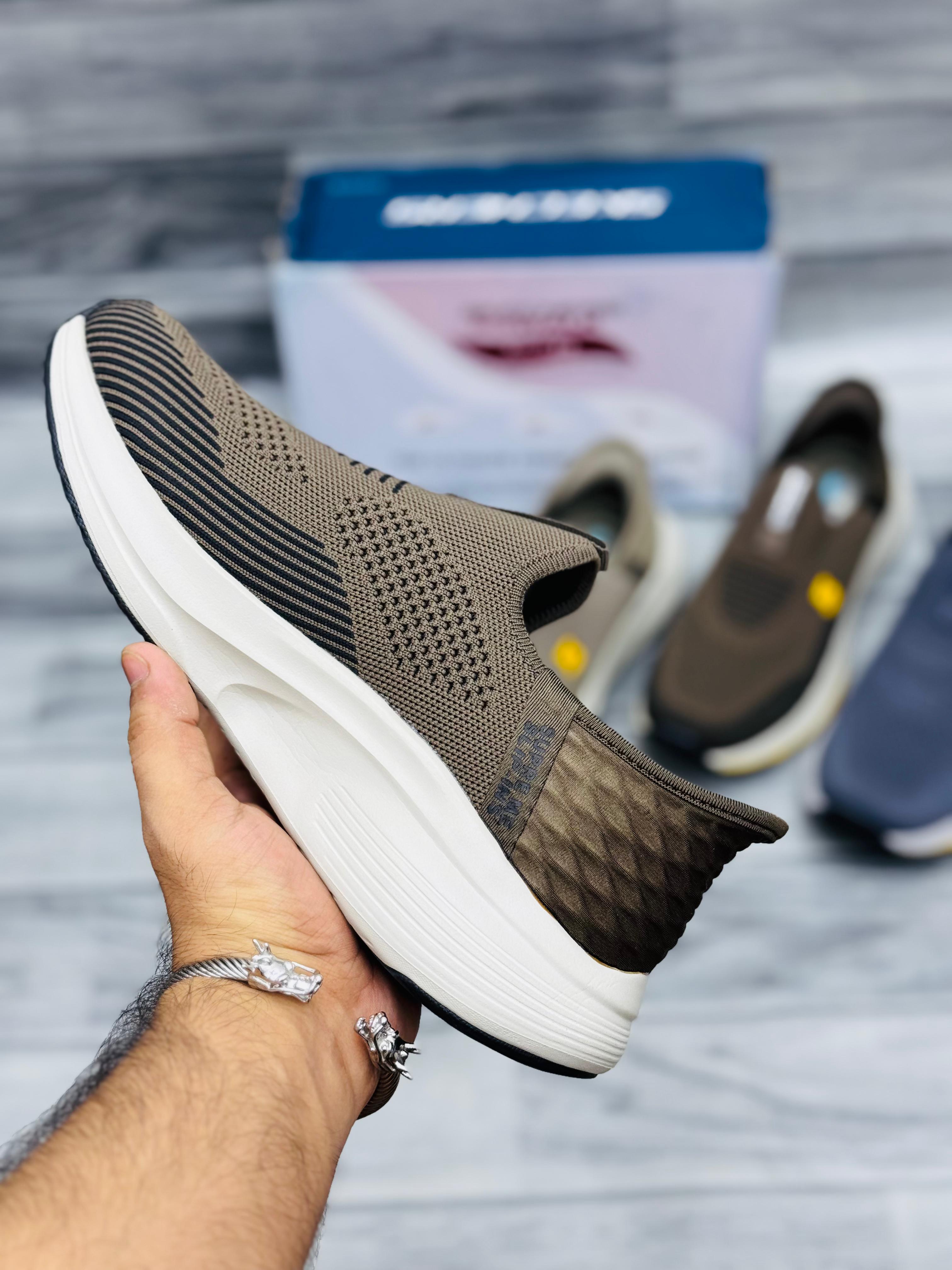 𝗦𝗸𝗲𝗰𝗵𝗲𝗿𝘀 𝗦𝘂𝗽𝗿𝗲𝗺𝗲 𝗠𝗮𝘅 𝗖𝘂𝘀𝗵𝗶𝗼𝗻 𝗠𝗲𝗺𝗼𝗿𝘆 𝗙𝗼𝗮𝗺 - 𝗖𝗼𝗳𝗳𝗲𝗲 𝗕𝗿𝗼𝘄𝗻