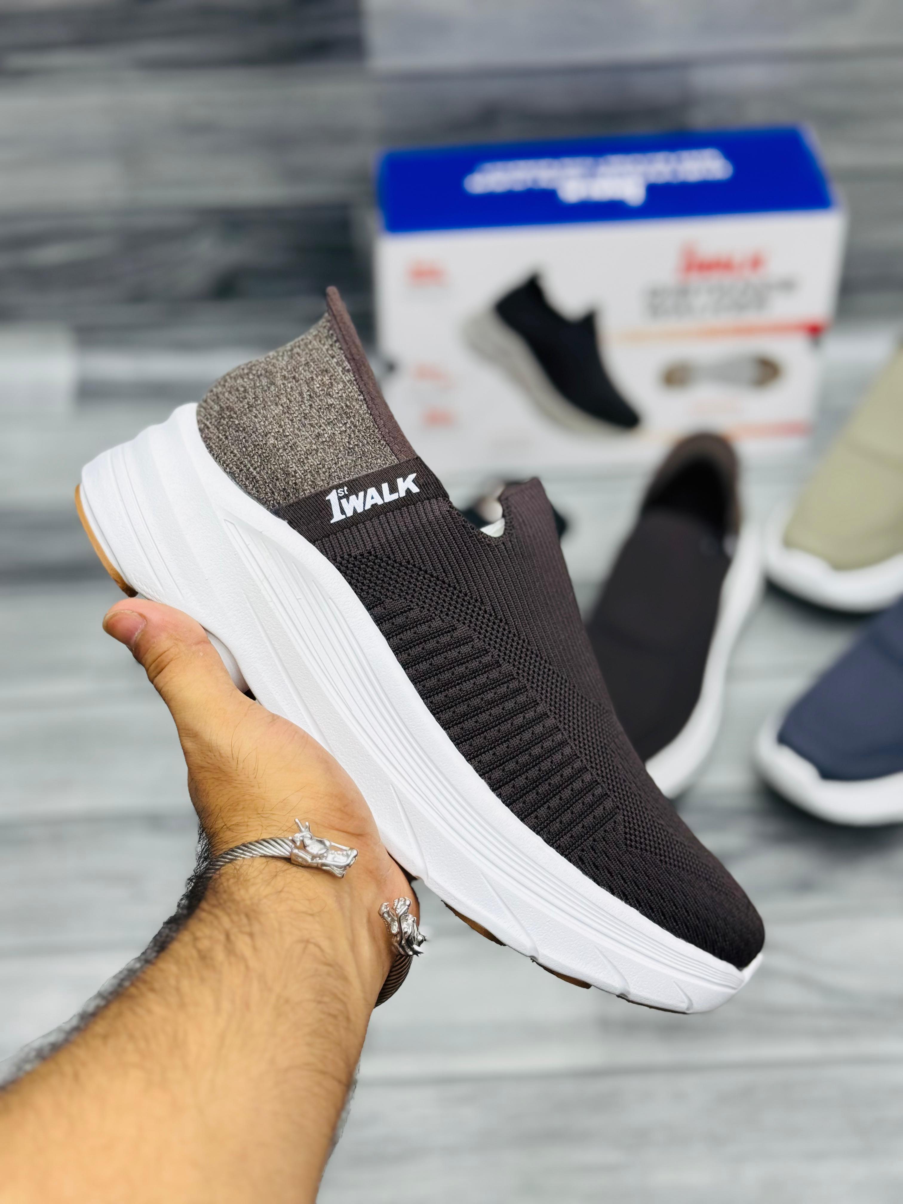 𝗦𝗞𝗘𝗖𝗛𝗘𝗥𝗦 𝟭𝘀𝘁 𝗪𝗮𝗹𝗸 𝗗𝗶𝘀𝘁𝗮𝗻𝗰𝗲 𝗪𝗮𝗹𝗸𝗲𝗿 - 𝗖𝗼𝗳𝗳𝗲𝗲 𝗕𝗿𝗼𝘄𝗻
