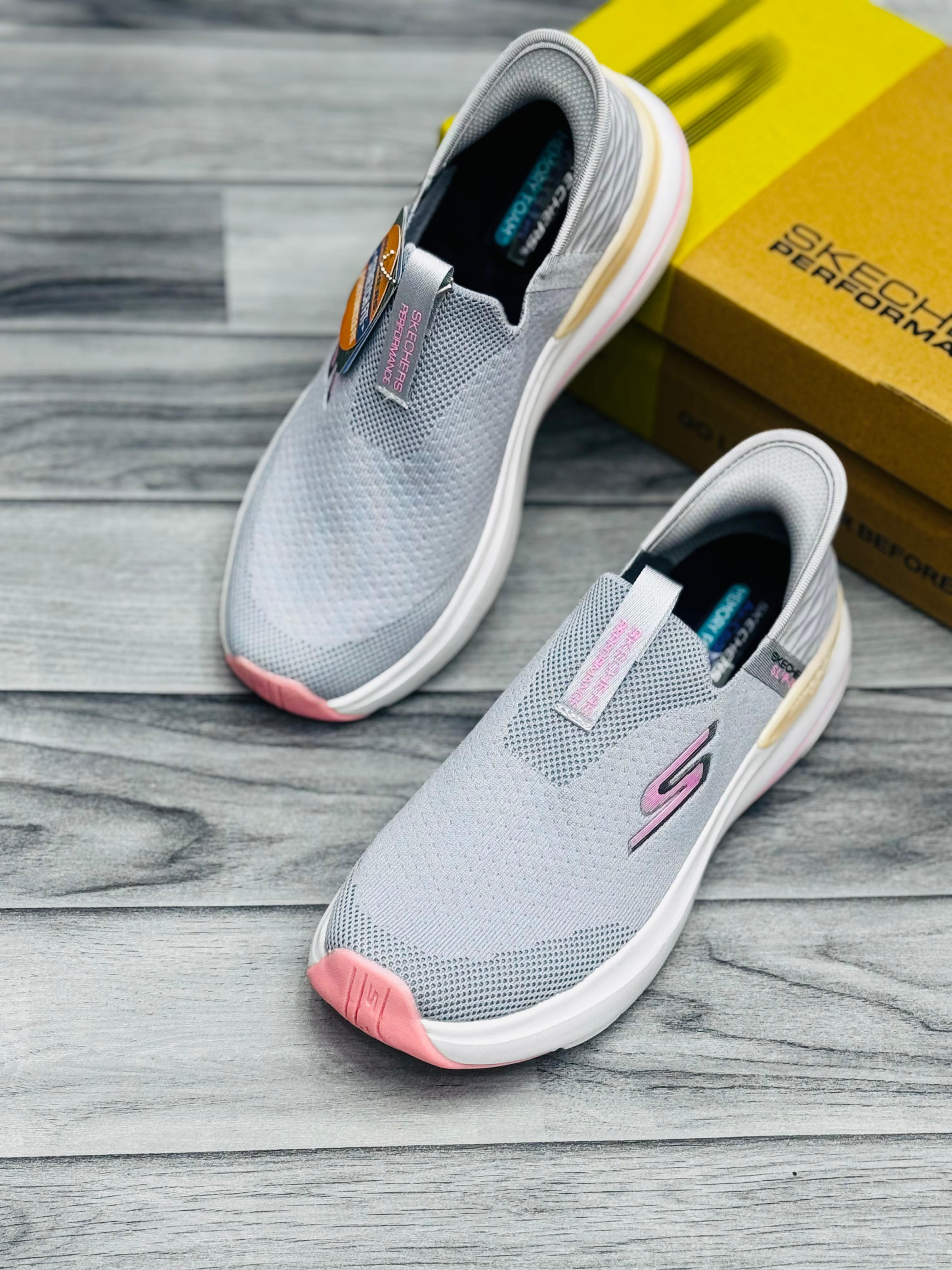 𝗦𝗸𝗲𝗰𝗵𝗲𝗿𝘀 𝗛𝘆𝗽𝗲𝗿 𝗕𝘂𝗿𝘀𝘁 – 𝗪𝗼𝗺𝗲𝗻’𝘀 𝗖𝗼𝗹𝗹𝗲𝗰𝘁𝗶𝗼𝗻 - 𝗚𝗿𝗲𝘆 𝗣𝗶𝗻𝗸