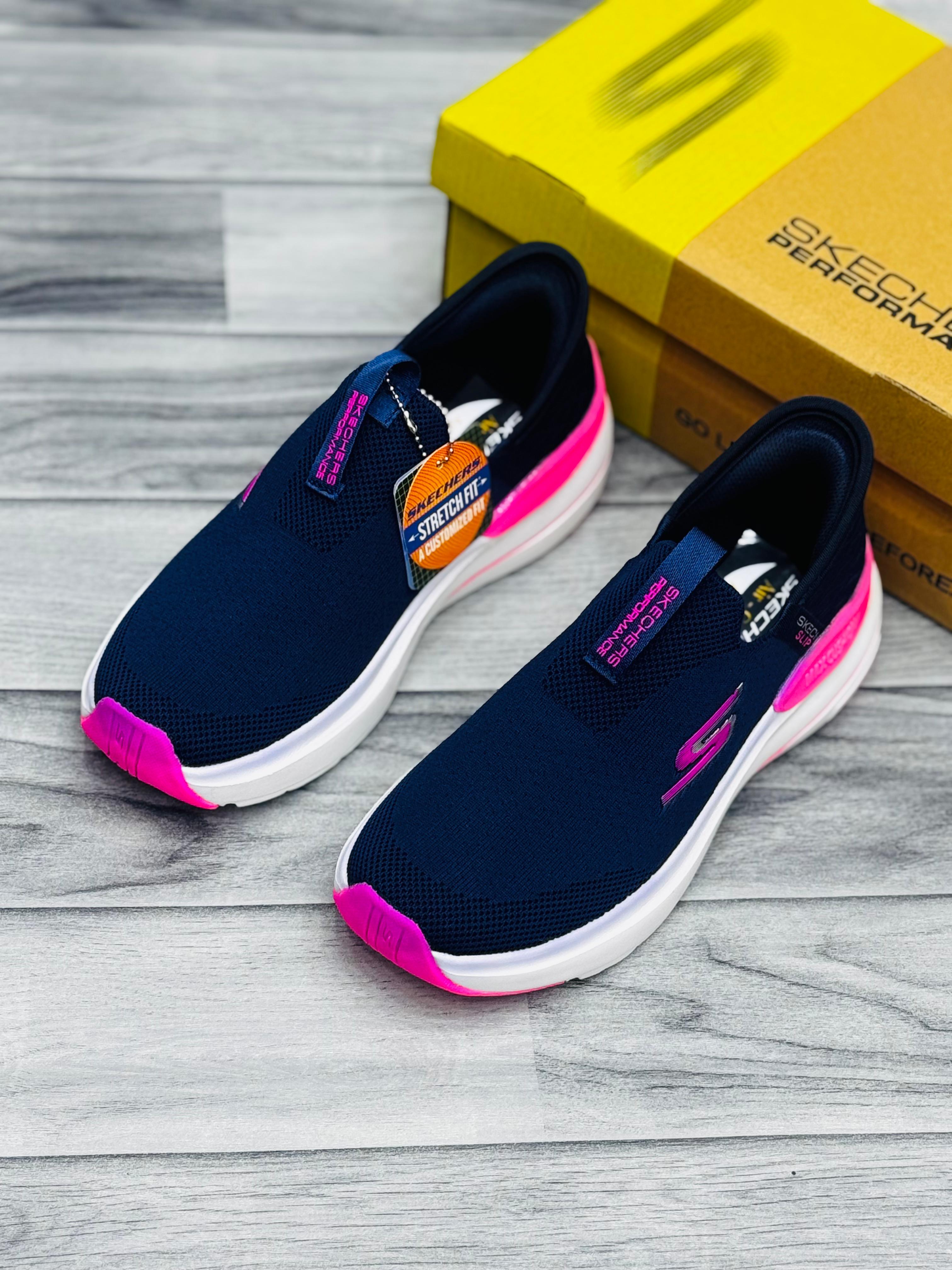 𝗦𝗸𝗲𝗰𝗵𝗲𝗿𝘀 𝗛𝘆𝗽𝗲𝗿 𝗕𝘂𝗿𝘀𝘁 – 𝗪𝗼𝗺𝗲𝗻’𝘀 𝗖𝗼𝗹𝗹𝗲𝗰𝘁𝗶𝗼𝗻 - 𝗡𝗮𝘃𝘆 𝗣𝗶𝗻𝗸