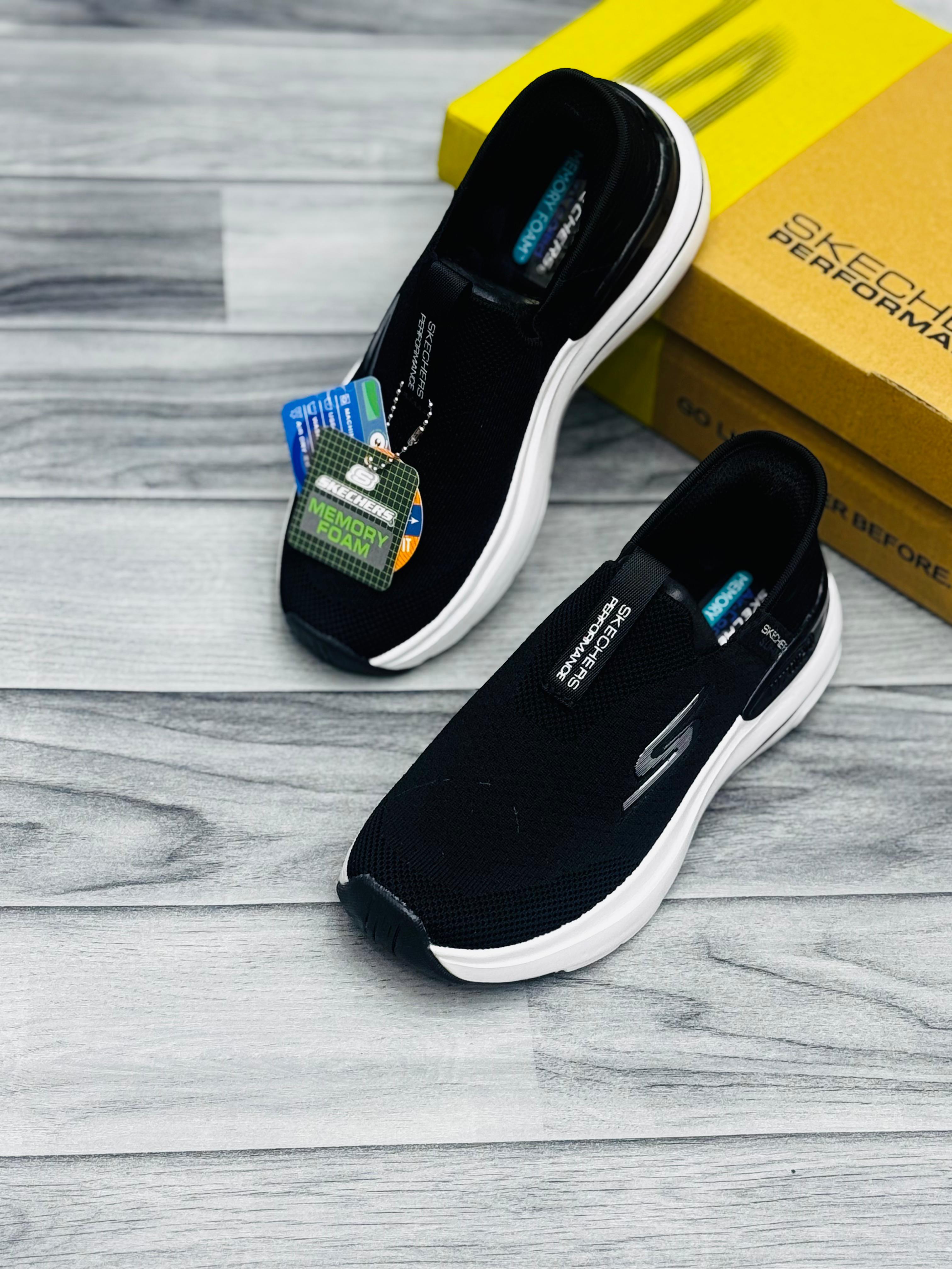𝗦𝗸𝗲𝗰𝗵𝗲𝗿𝘀 𝗛𝘆𝗽𝗲𝗿 𝗕𝘂𝗿𝘀𝘁 – 𝗪𝗼𝗺𝗲𝗻’𝘀 𝗖𝗼𝗹𝗹𝗲𝗰𝘁𝗶𝗼𝗻 - 𝗕𝗹𝗮𝗰𝗸 𝗦𝗶𝗹𝘃𝗲𝗿