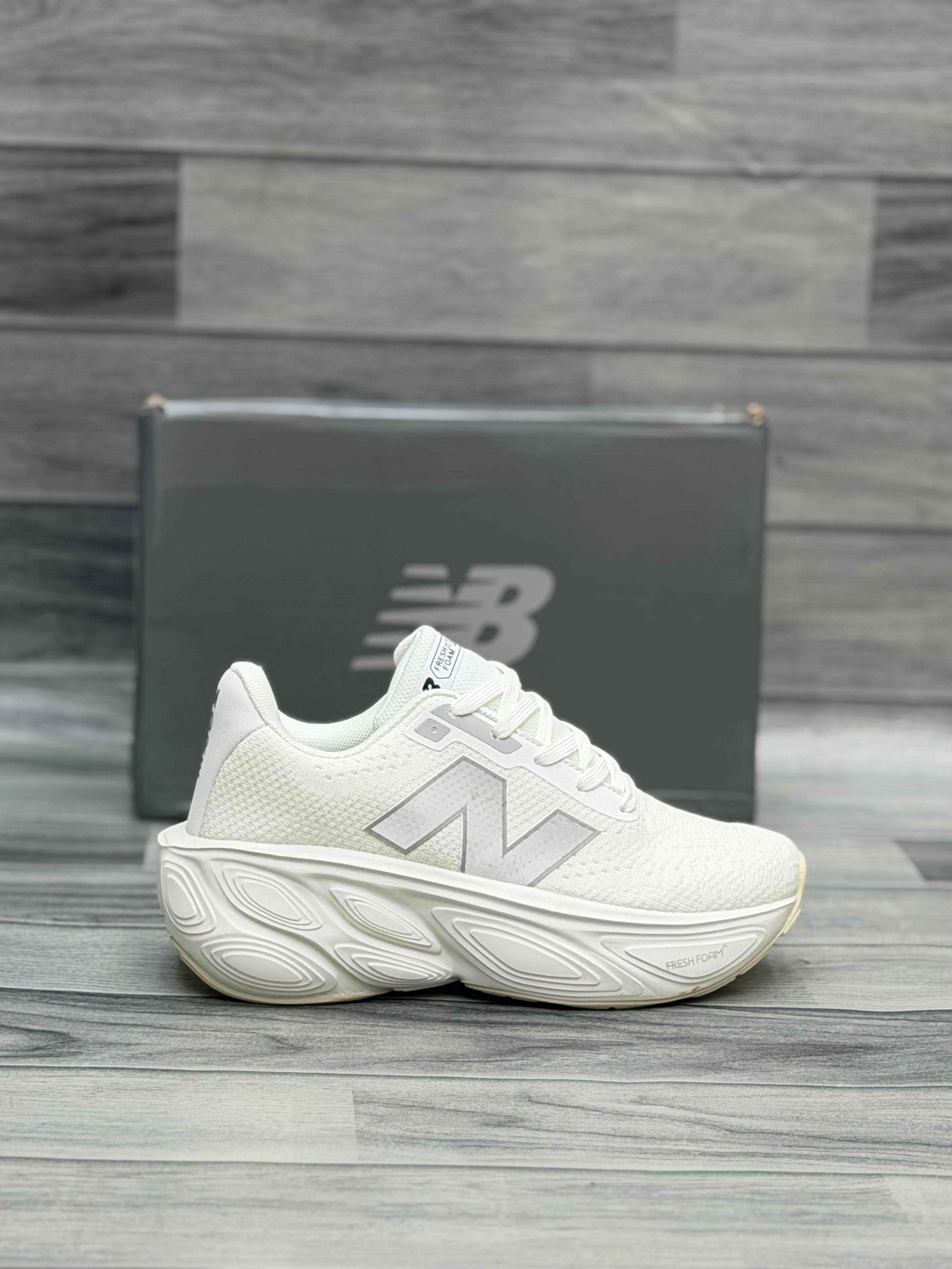 𝗡𝗲𝘄 𝗕𝗮𝗹𝗮𝗻𝗰𝗲 𝗙𝗿𝗲𝘀𝗵 𝗙𝗼𝗮𝗺 𝗫 𝟭𝟬𝟴𝟬 - 𝗪𝗵𝗶𝘁𝗲