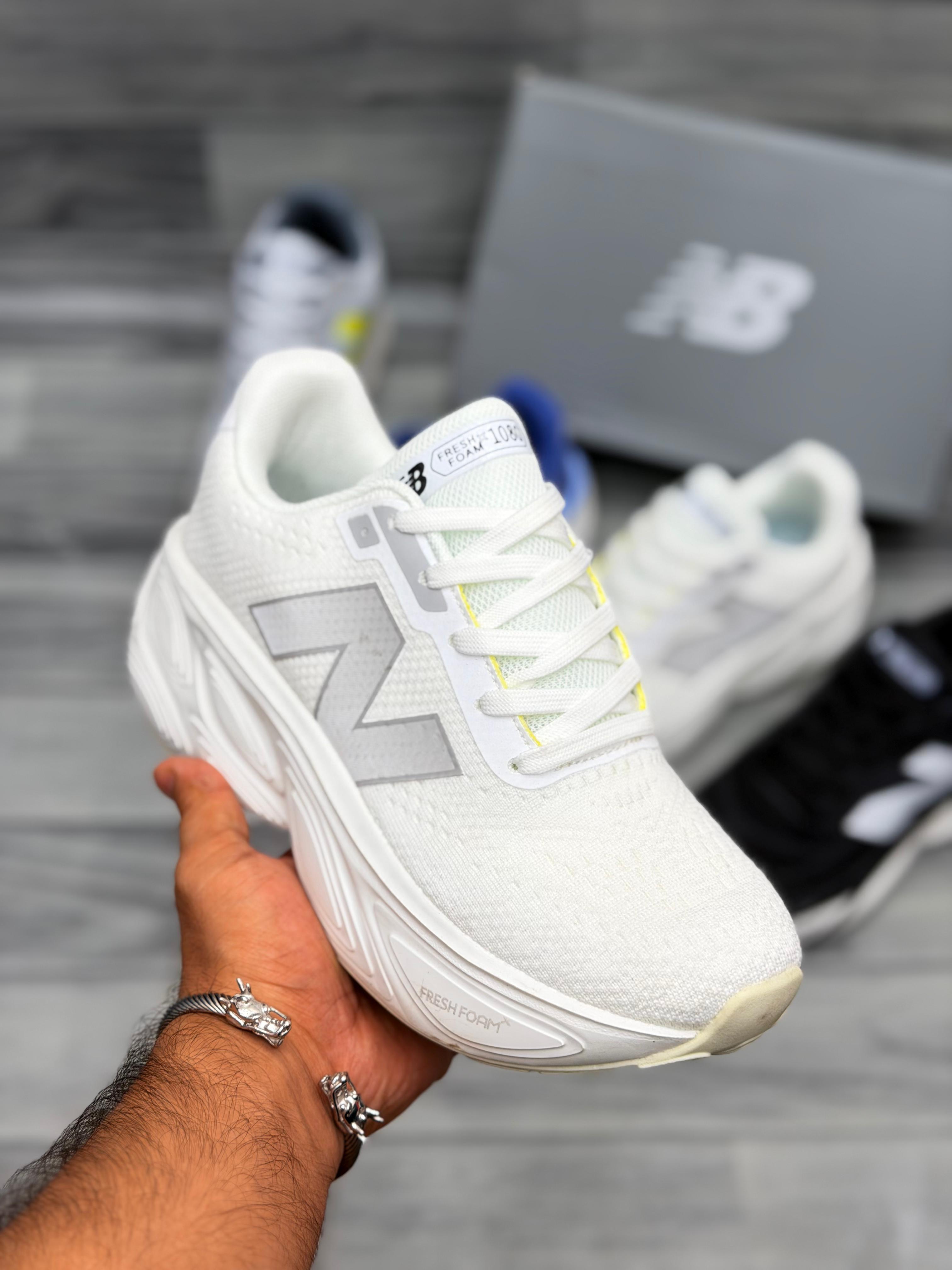 𝗡𝗲𝘄 𝗕𝗮𝗹𝗮𝗻𝗰𝗲 𝗙𝗿𝗲𝘀𝗵 𝗙𝗼𝗮𝗺 𝗫 𝟭𝟬𝟴𝟬 - 𝗪𝗵𝗶𝘁𝗲