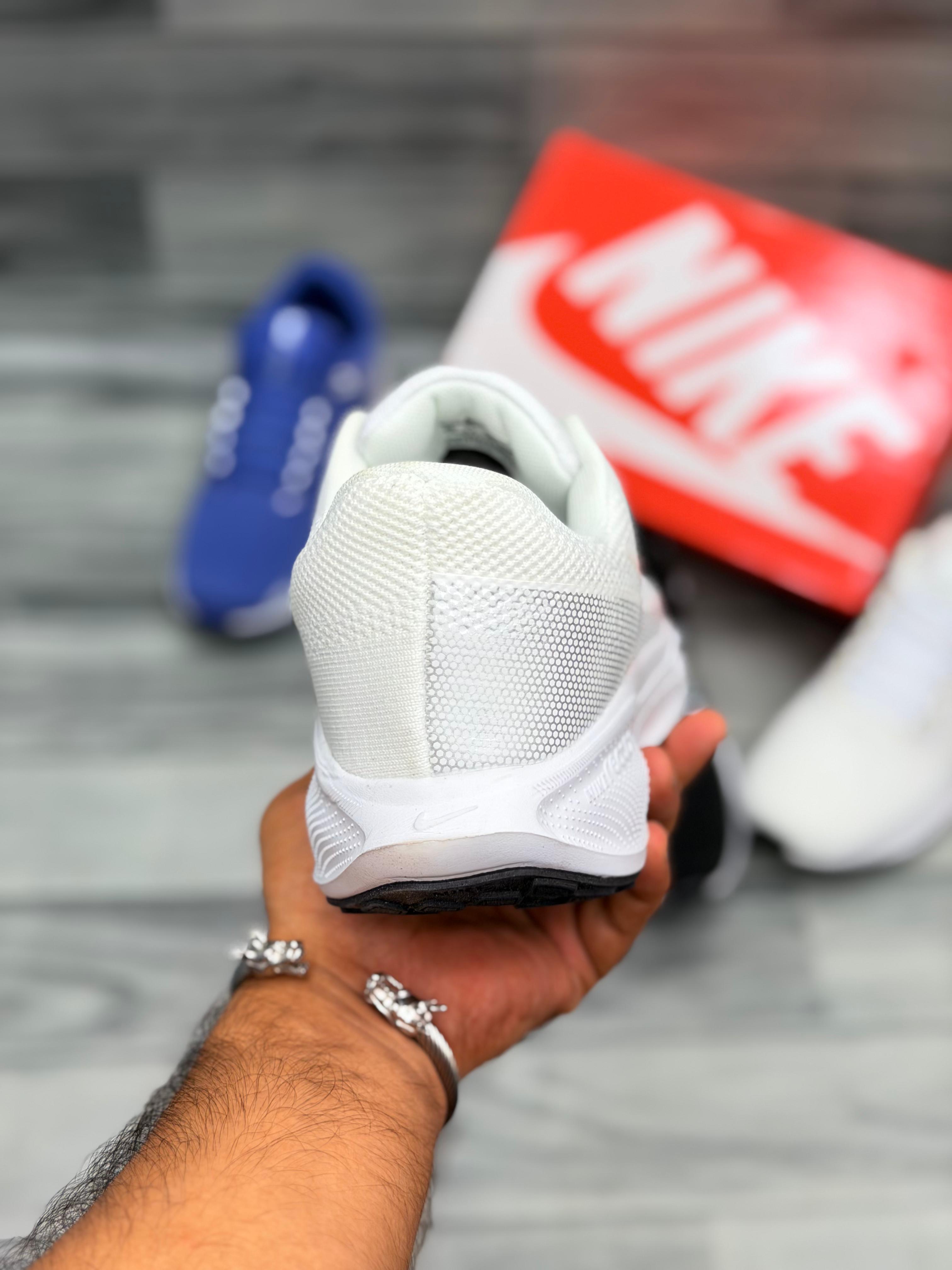 𝗡𝗶𝗸𝗲 𝗔𝗶𝗿 𝗭𝗼𝗼𝗺 𝗣𝗲𝗴𝗮𝘀𝘂𝘀 𝟯𝟲 - 𝗪𝗵𝗶𝘁𝗲